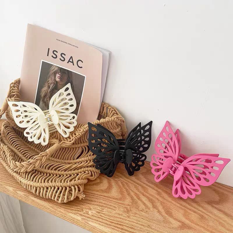 QTMY 3 опаковки големи щипки за коса във формата на пеперуда за стайлинг на коса, декоративен модни фиби за коса за момичета и жени